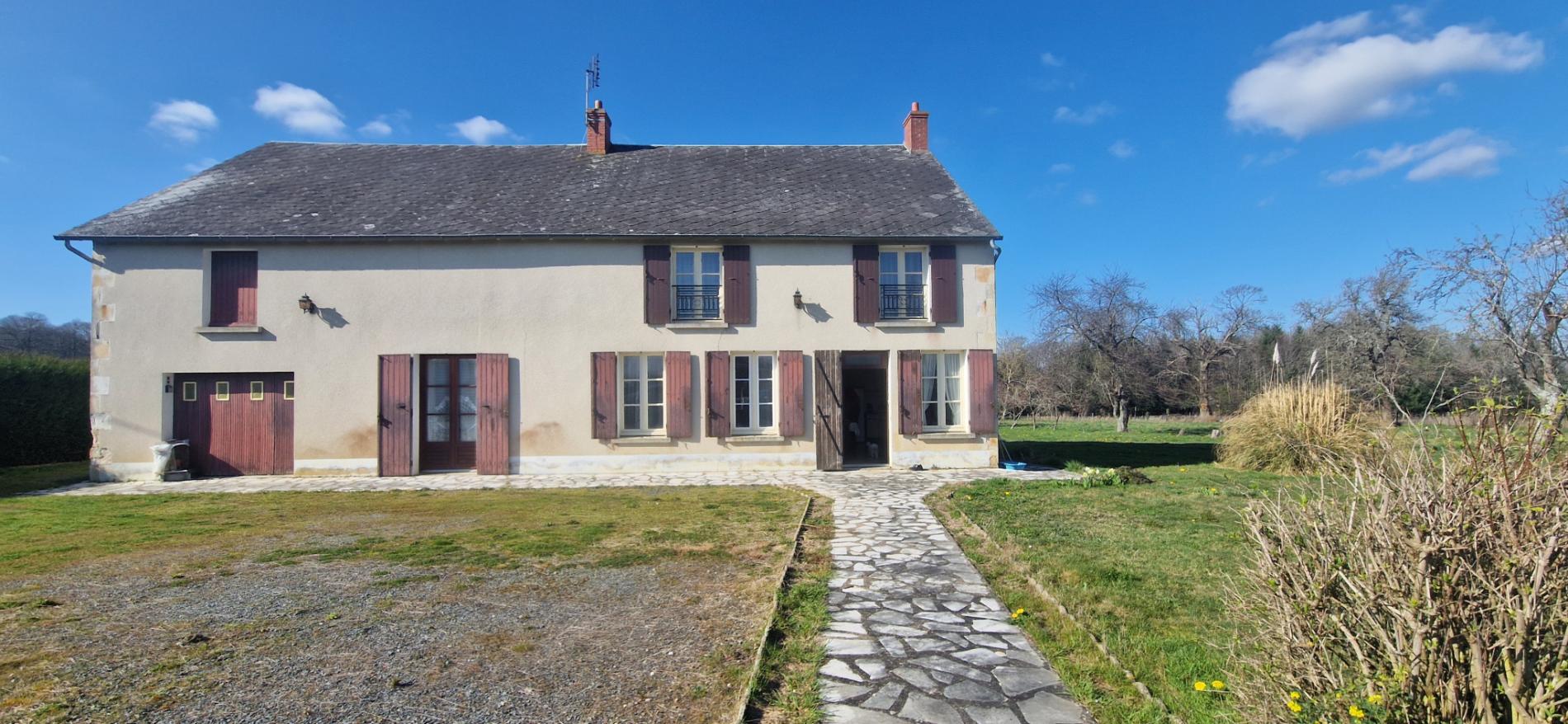 Spacieuse maison de campagne située au calme !