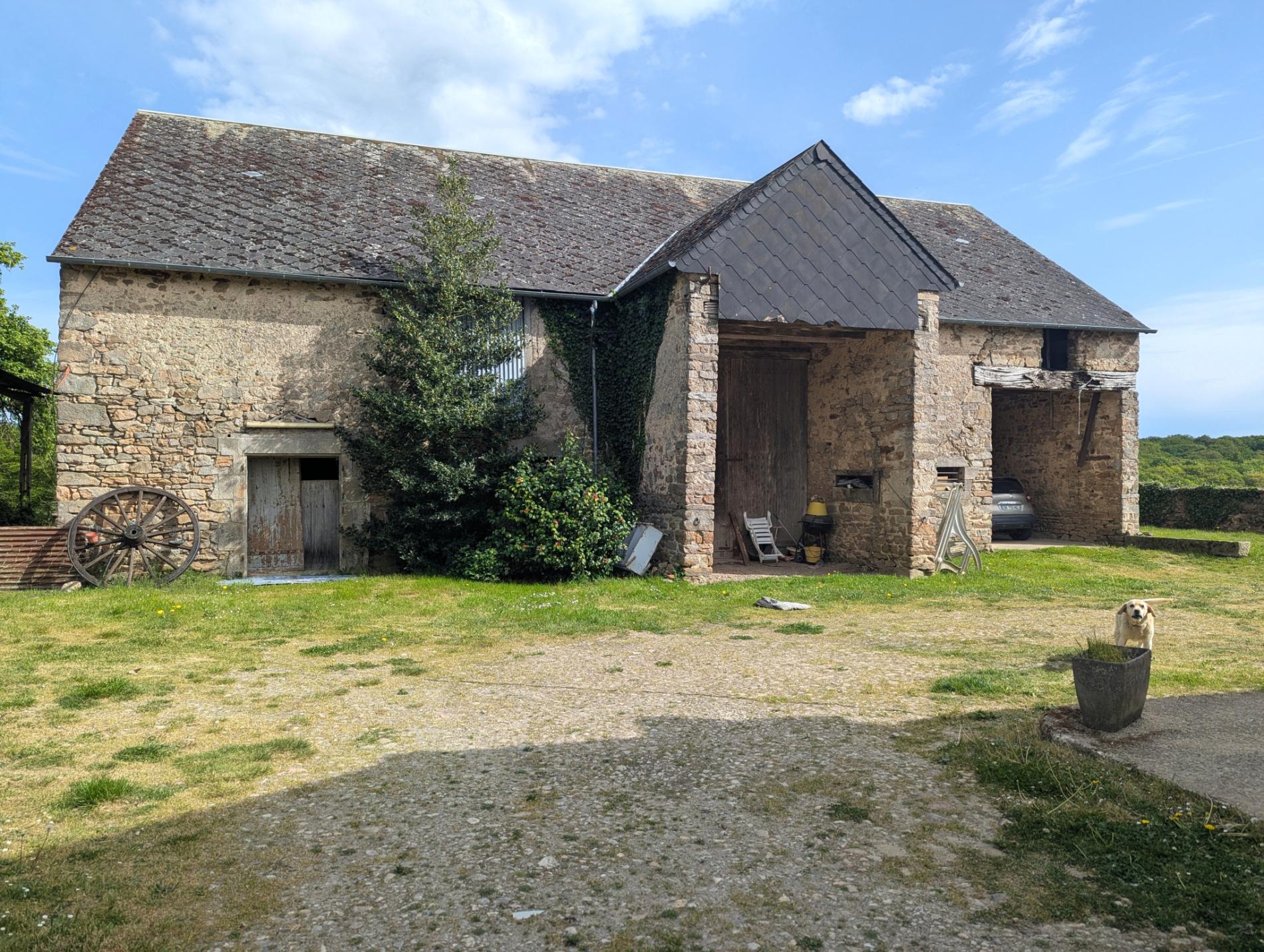 Maison de campagne avec grange à porteau sur 1ha5 !