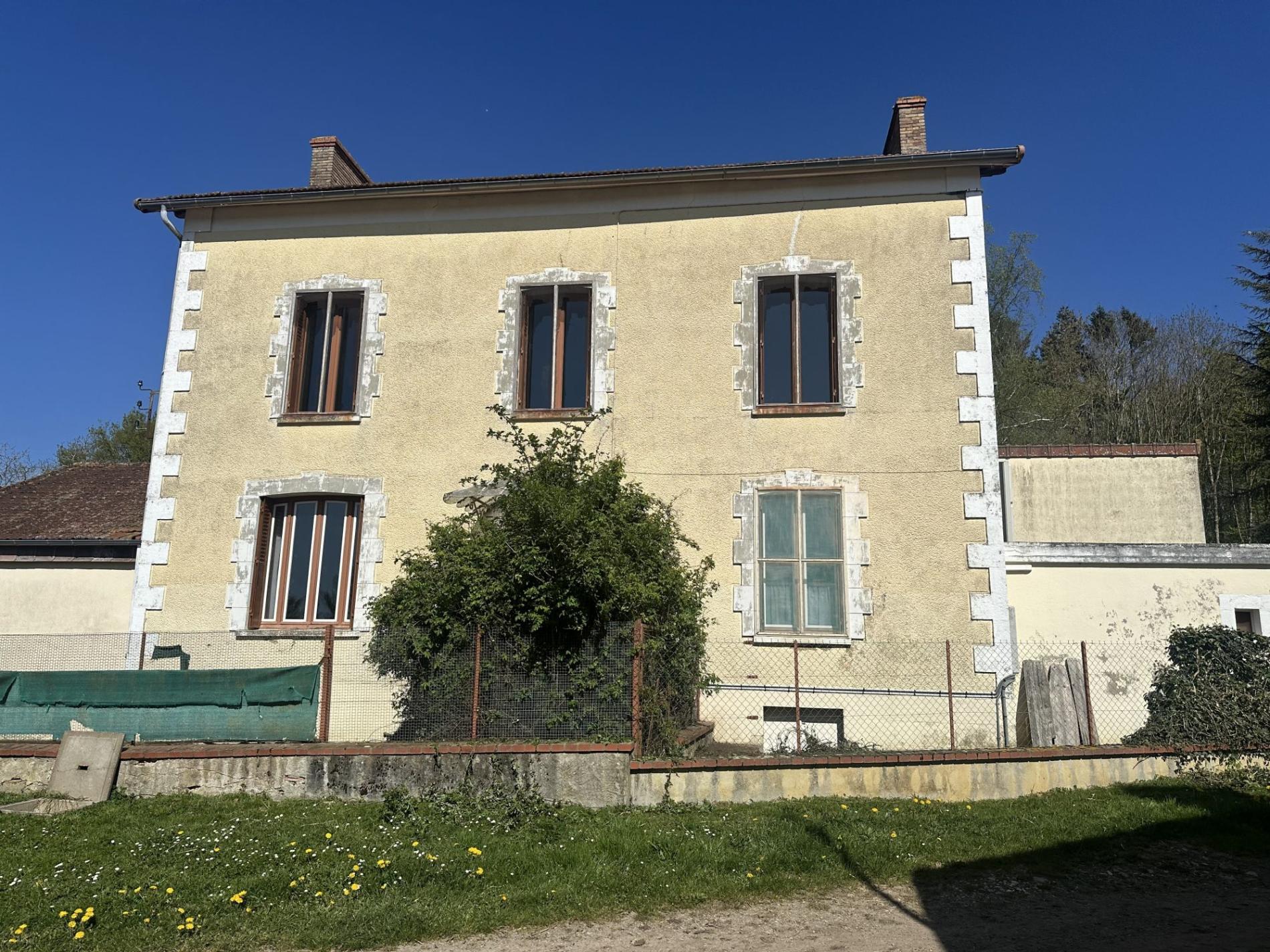 Maison de campagne sur 1,5 ha !