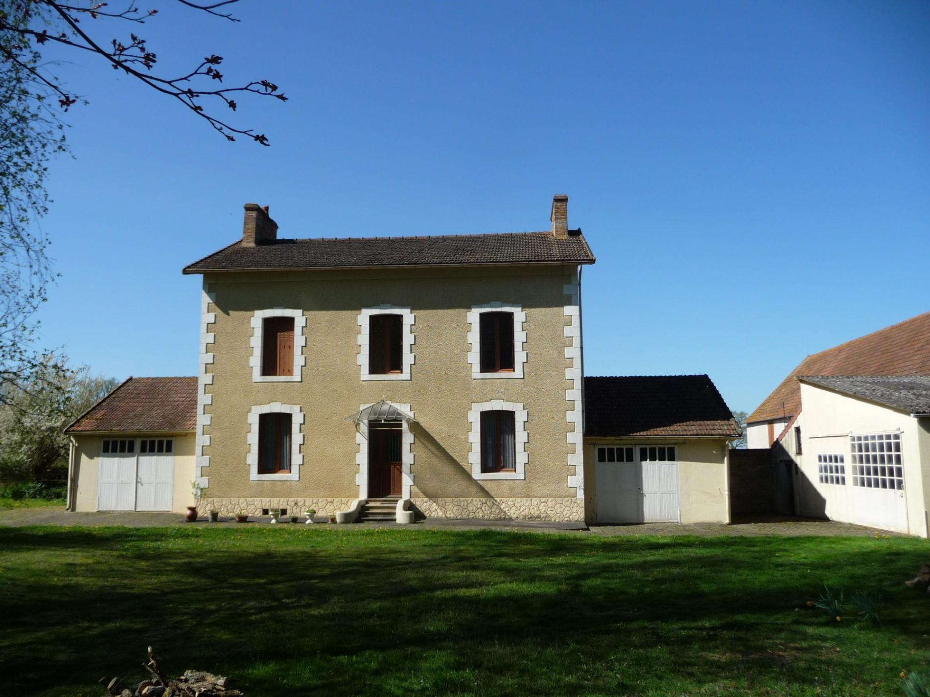 Maison de campagne sur 1,5 ha !