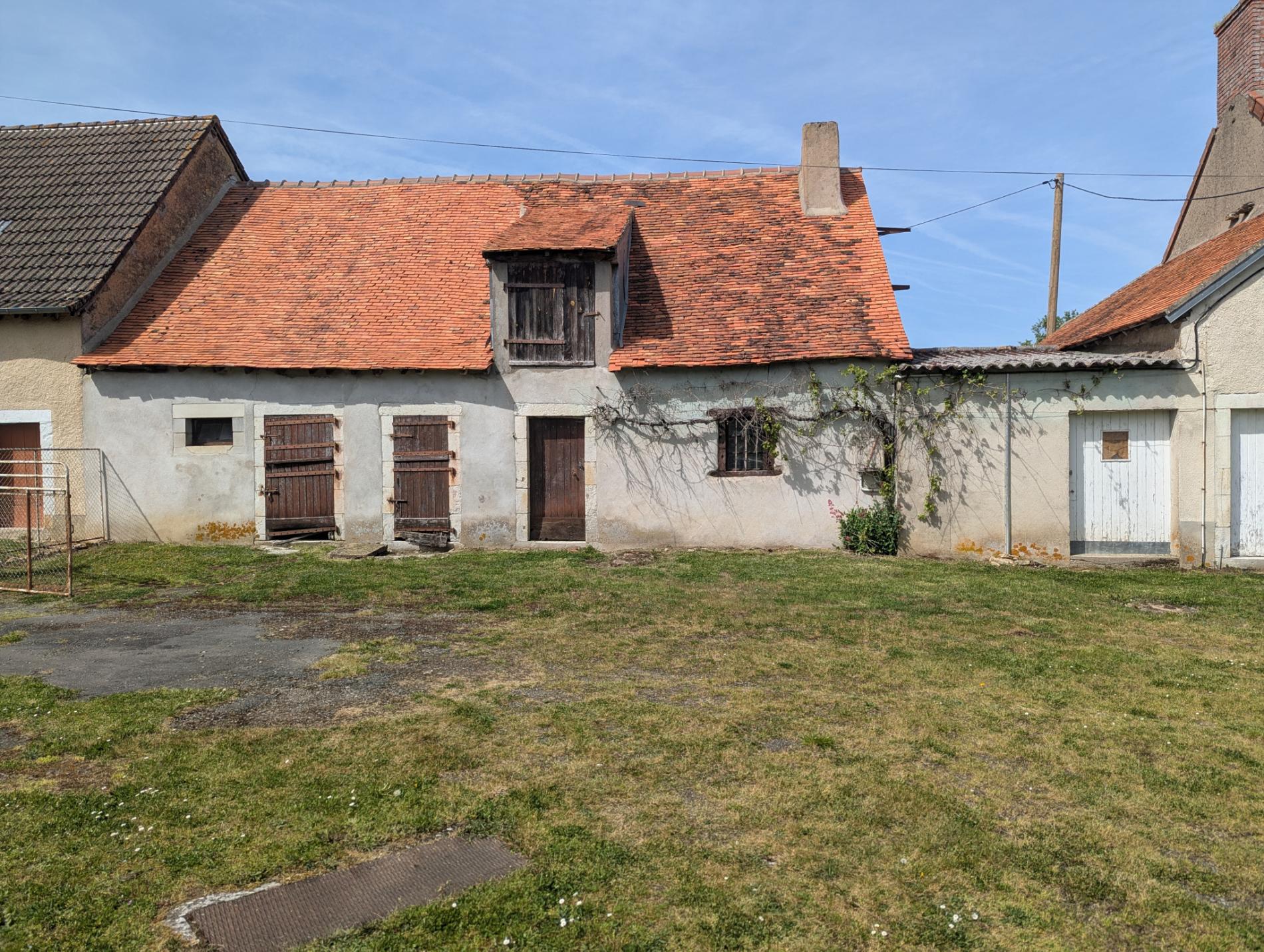Maison de campagne avec dépendances !