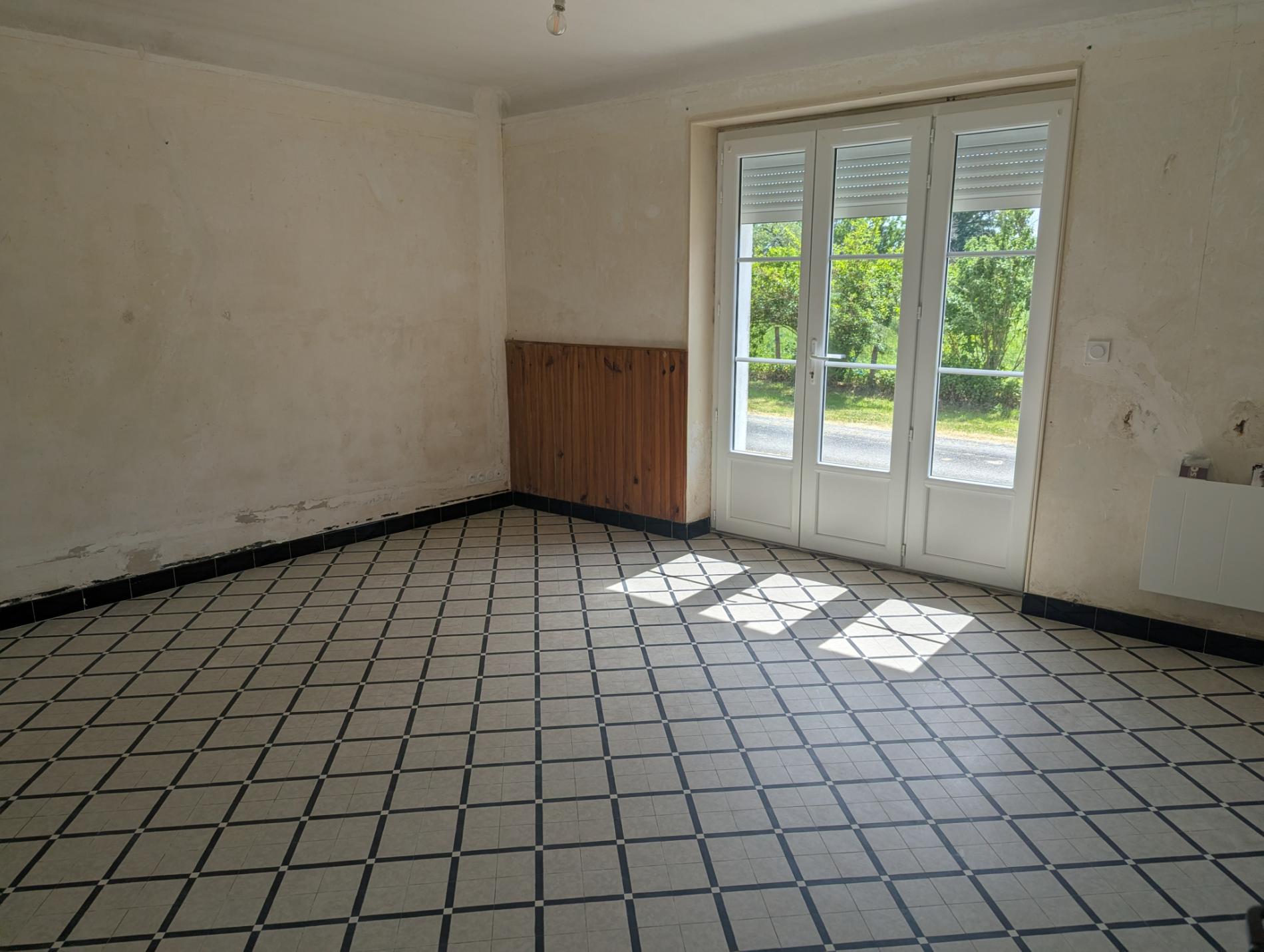 Maison de campagne avec dépendances !