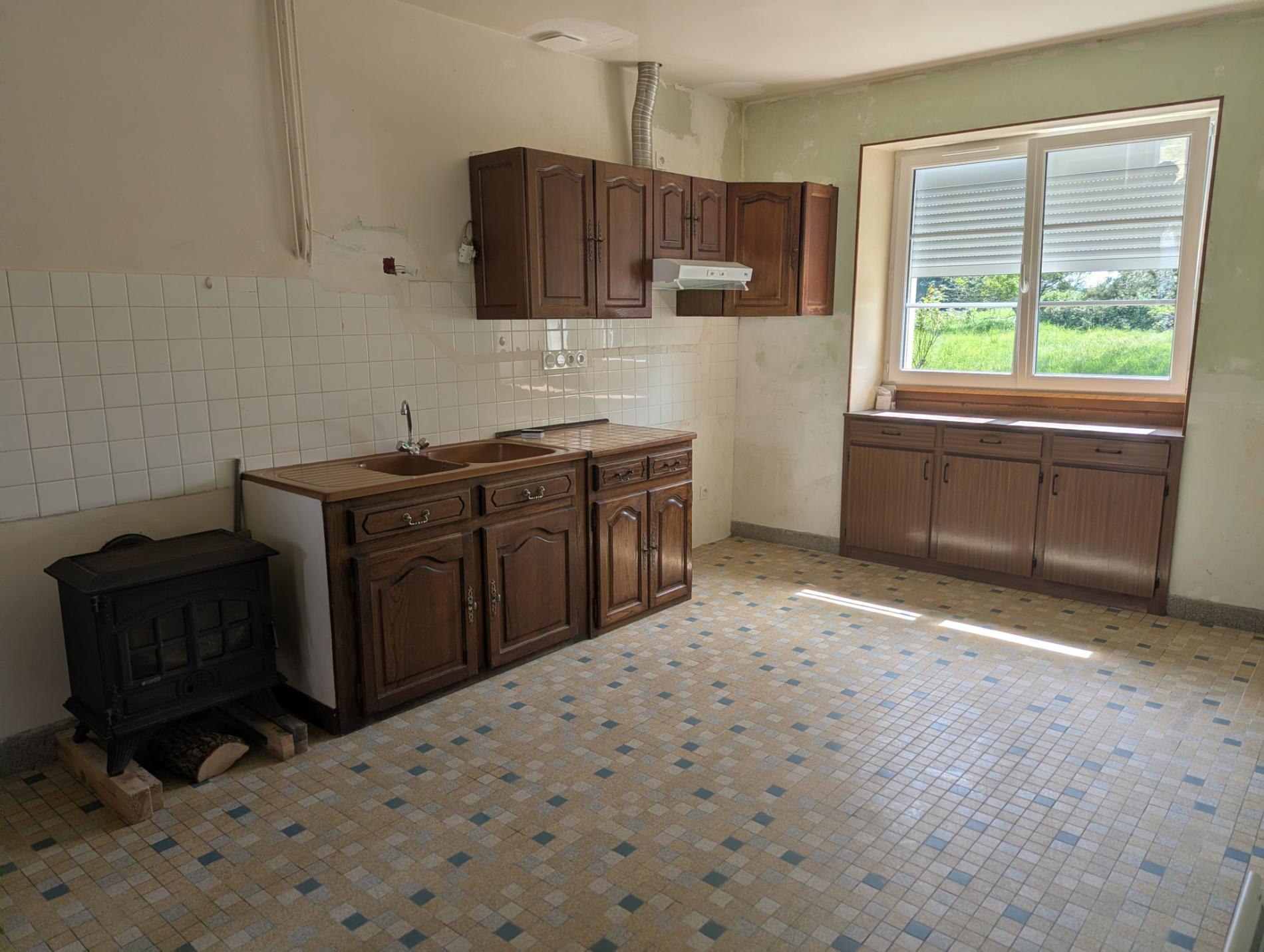 Maison de campagne avec dépendances !
