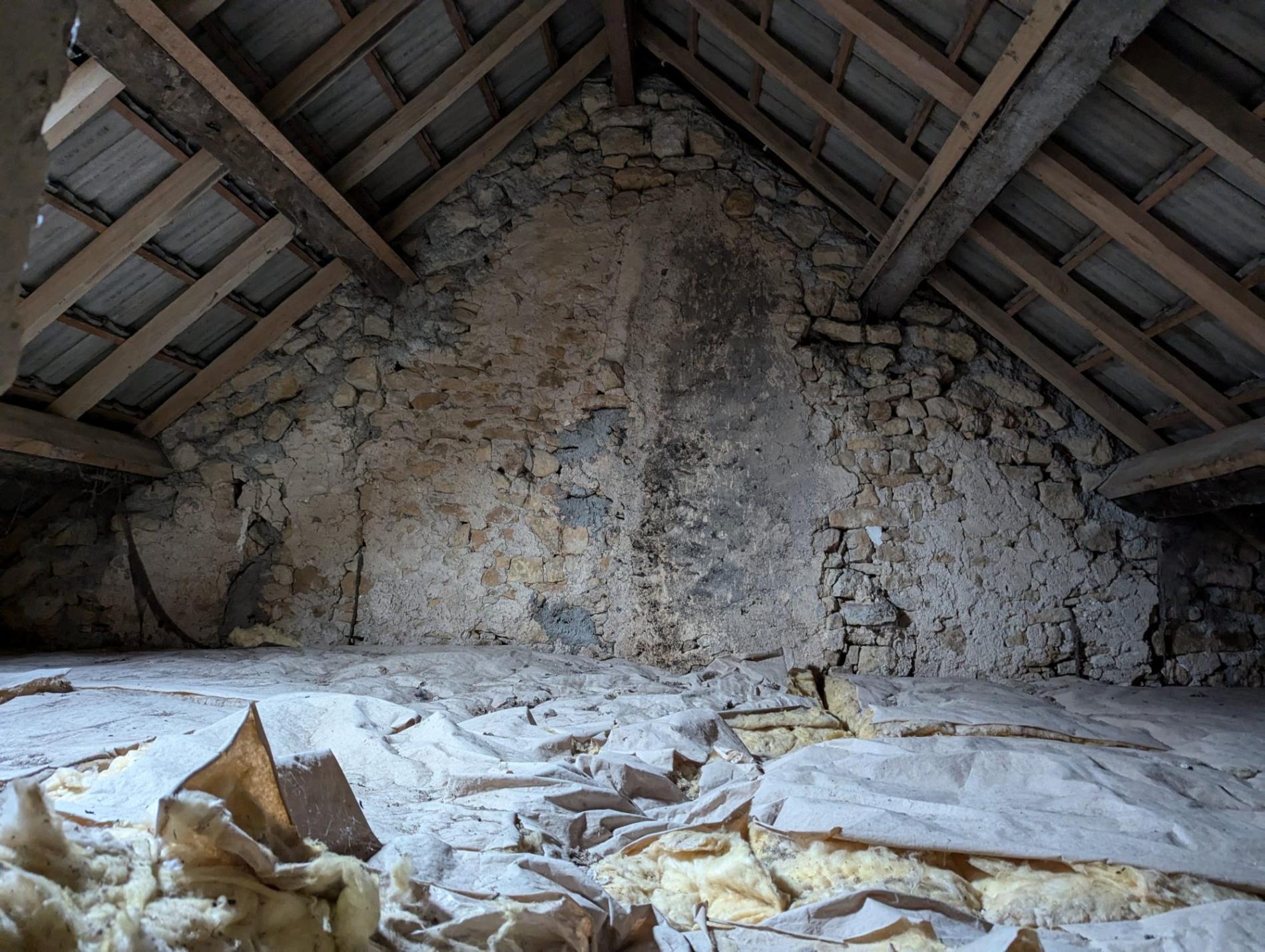 Maison de campagne avec dépendances !