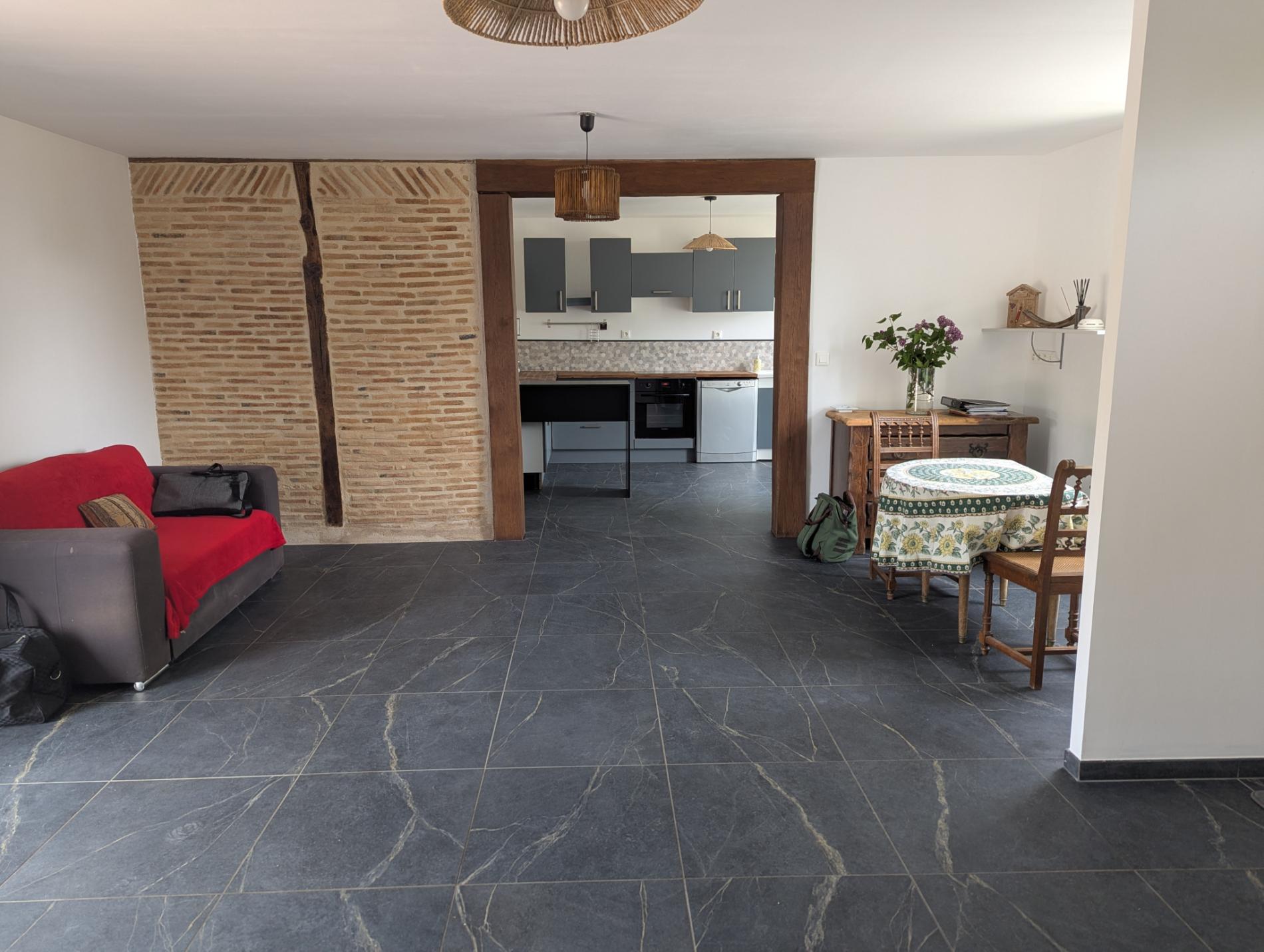 A 250m du 1er voisin, maison de campagne sur 5ha !