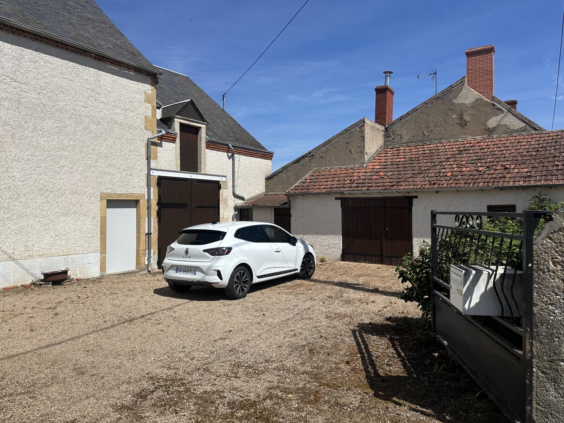 Maison de 107 m2 avec 5285 m2 de terrain