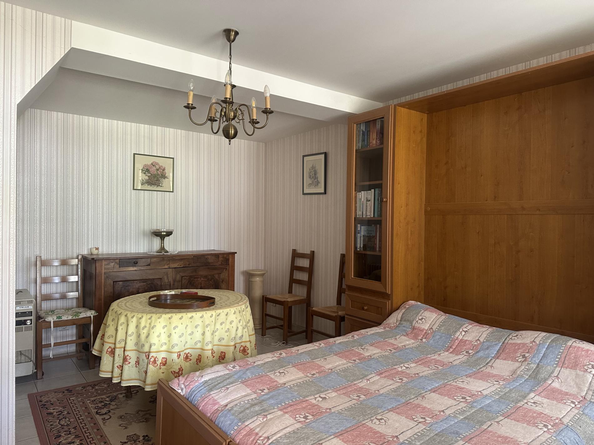 Maison de 107 m2 avec 5285 m2 de terrain