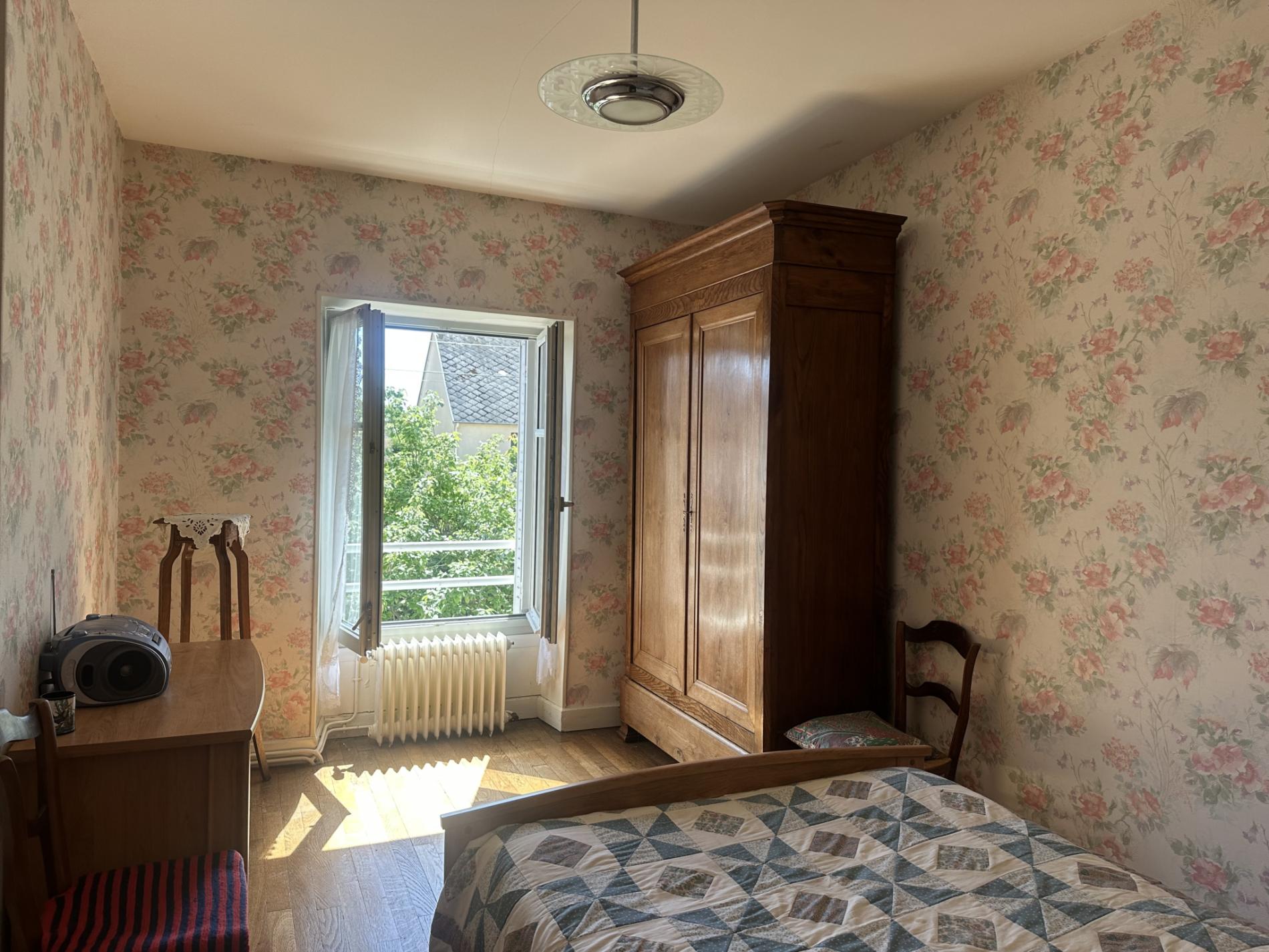 Maison de 107 m2 avec 5285 m2 de terrain