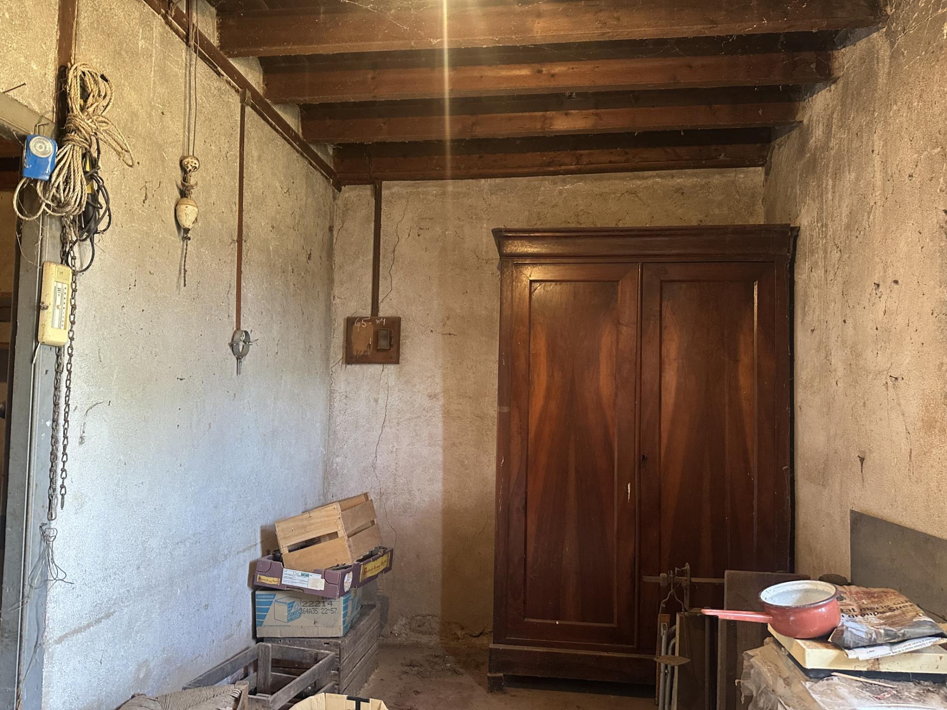 Maison de 107 m2 avec 5285 m2 de terrain