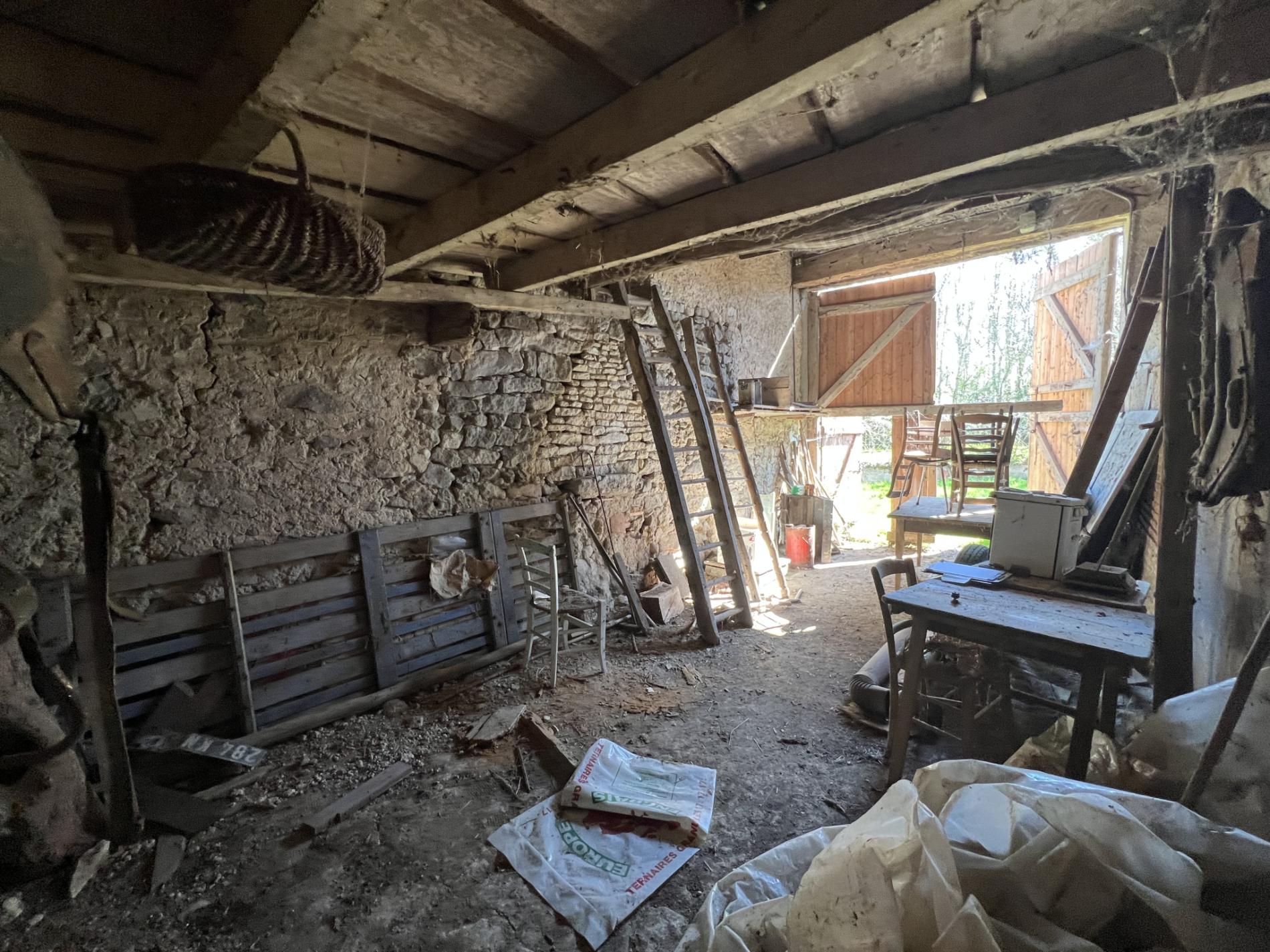 Maison de campagne à plus de 200 m du premier voisin