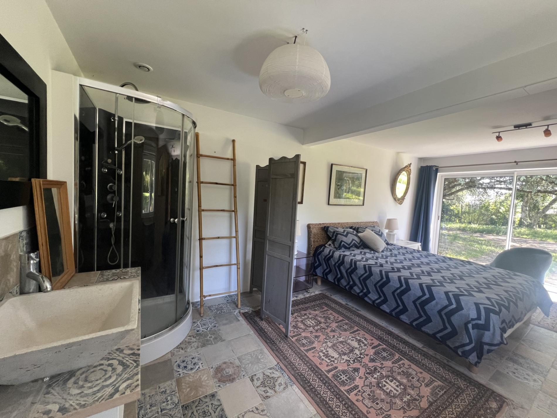 Maison de plain pied avec vue sur étang !