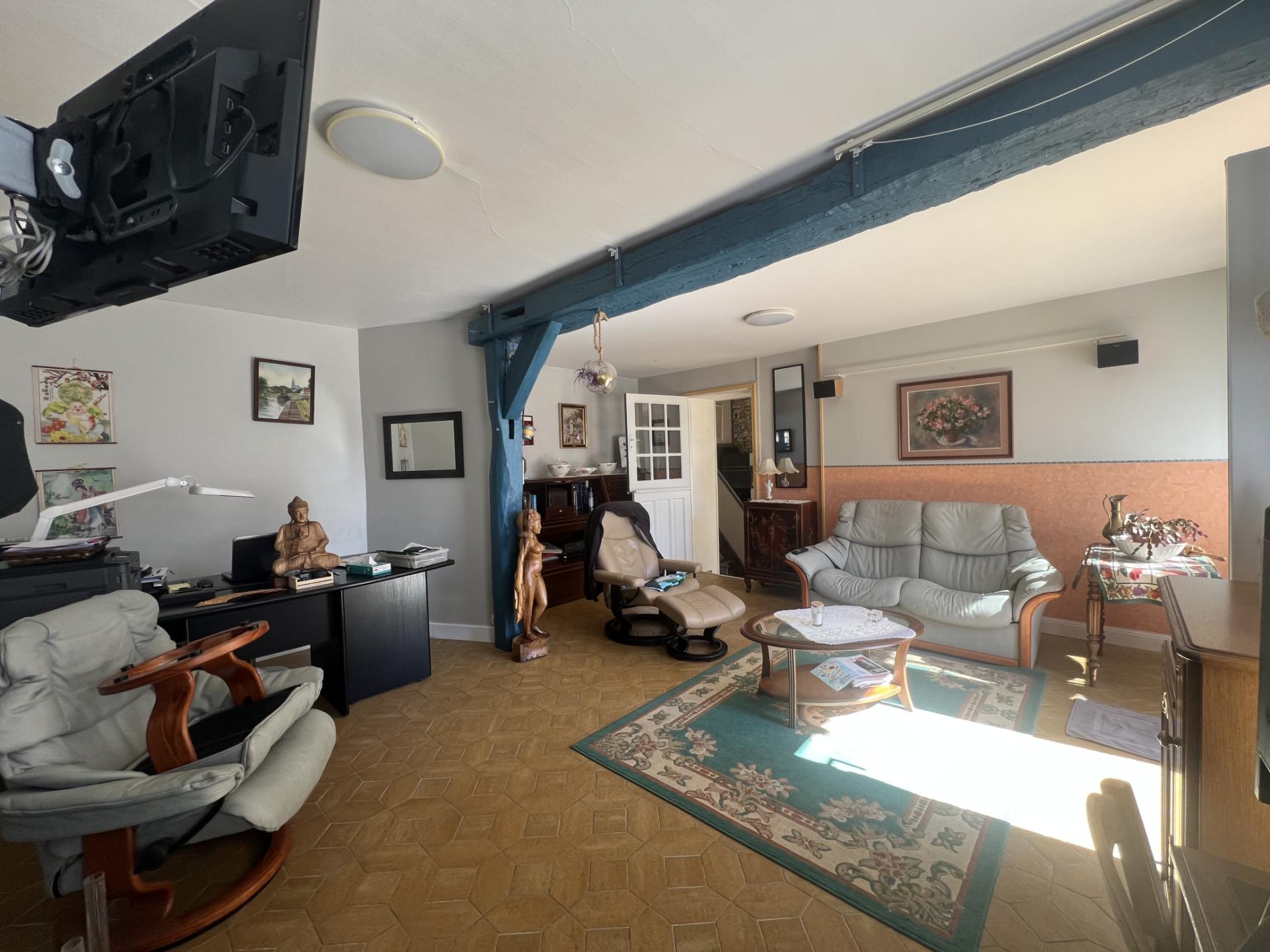 Maison d'habitation avec jardin