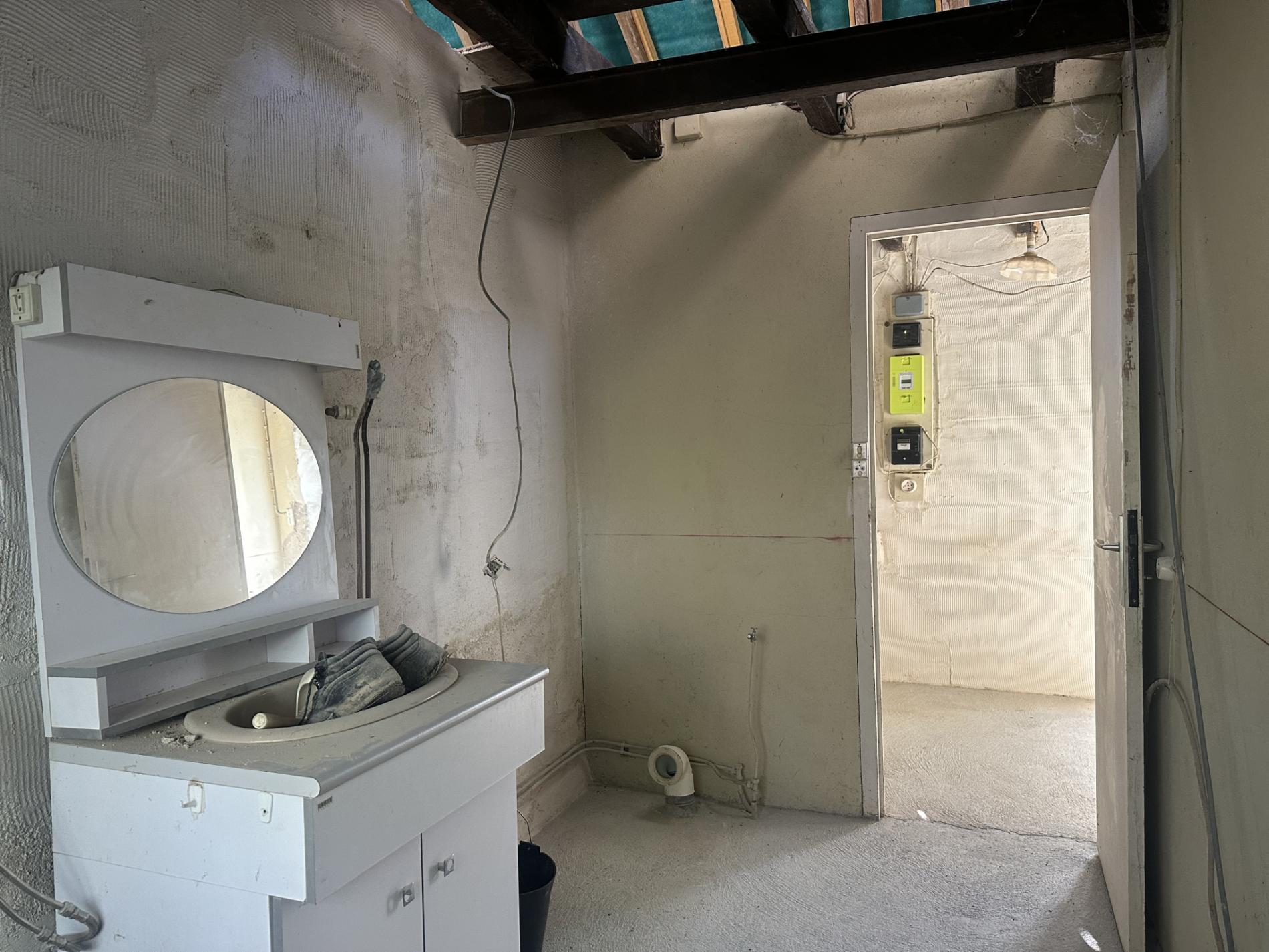 Maison de campagne sur 14 hectares à 280m du 1er voisin !