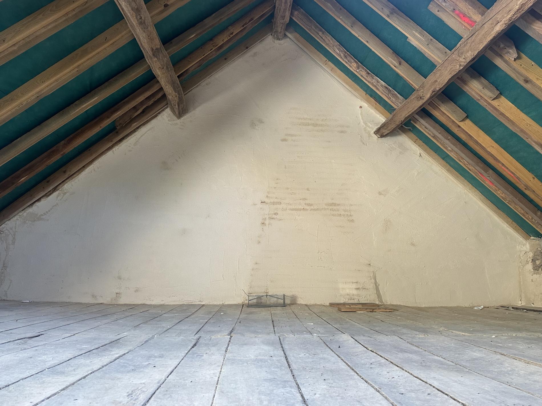 Maison de campagne sur 14 hectares à 280m du 1er voisin !